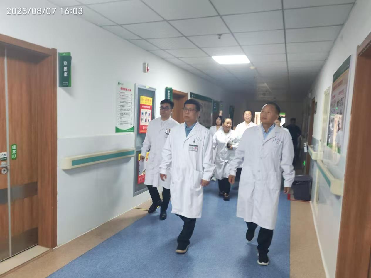 叶县中医院持续加强院长行政查房 提高医疗服务质量