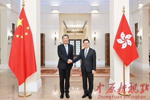 李家超晤教育部部长